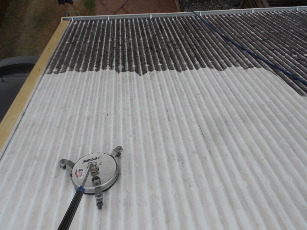 pressure cleaning for roof